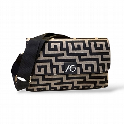 Προϊόν: Χειροποίητη Γυναικεία Τσάντα Χιαστί/Ώμου(Μεσαίο Μέγεθος) Ari Gorgio 78772 Πούρο Χειροποίητη Γυναικεία Τσάντα Χιαστί/Ώμου(Μεσαίο Μέγεθος) Ari Gorgio 78772 Πούρο