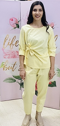 Σετ ασύμμετρη μπλούζα με φιόγκο και παντελόνι baggy 41495 Yellow