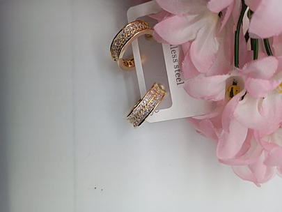 Σκουλαρίκια καρφωτά κρίκοι με στρασάκια 5815 Gold