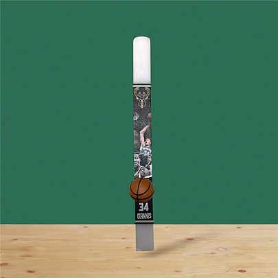 Προϊόν: Λαμπάδα πλακέ με τον Αντετοκούμπο LA1217 Αντετοκούμπο Λαμπάδα πλακέ με τον Αντετοκούμπο LA1217 Αντετοκούμπο