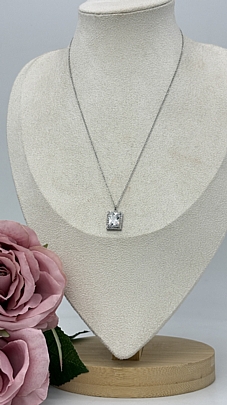 Κολιέ ατσάλινο σε σχημα τετράγωνο με εντυπωσιακό στρας 1246 Silver