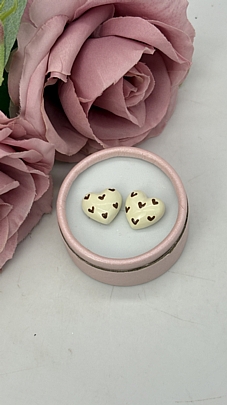 Σκουλαρίκια καρφωτά με καρδούλες καφέ 1103 Κ.Gold